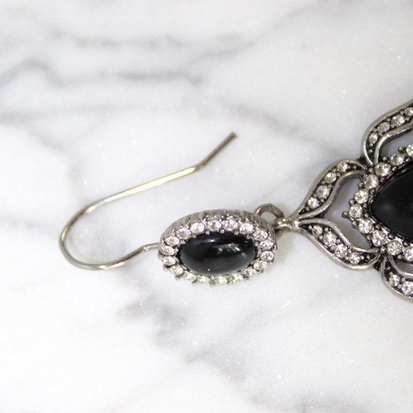 ✂️ Huge Lee Angel Statement Earrings - Picture 5 of 6